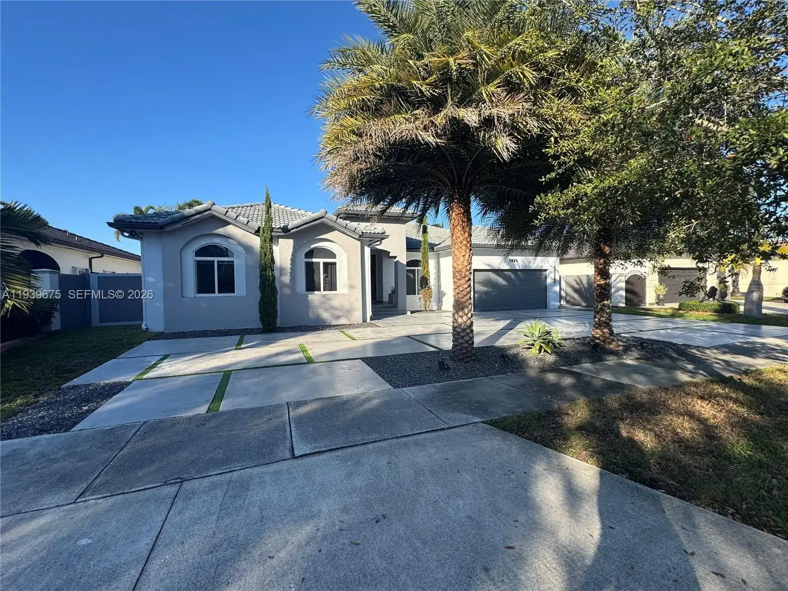 7821 NW 159th Ter, Miami Lakes FL 33016 photo 3