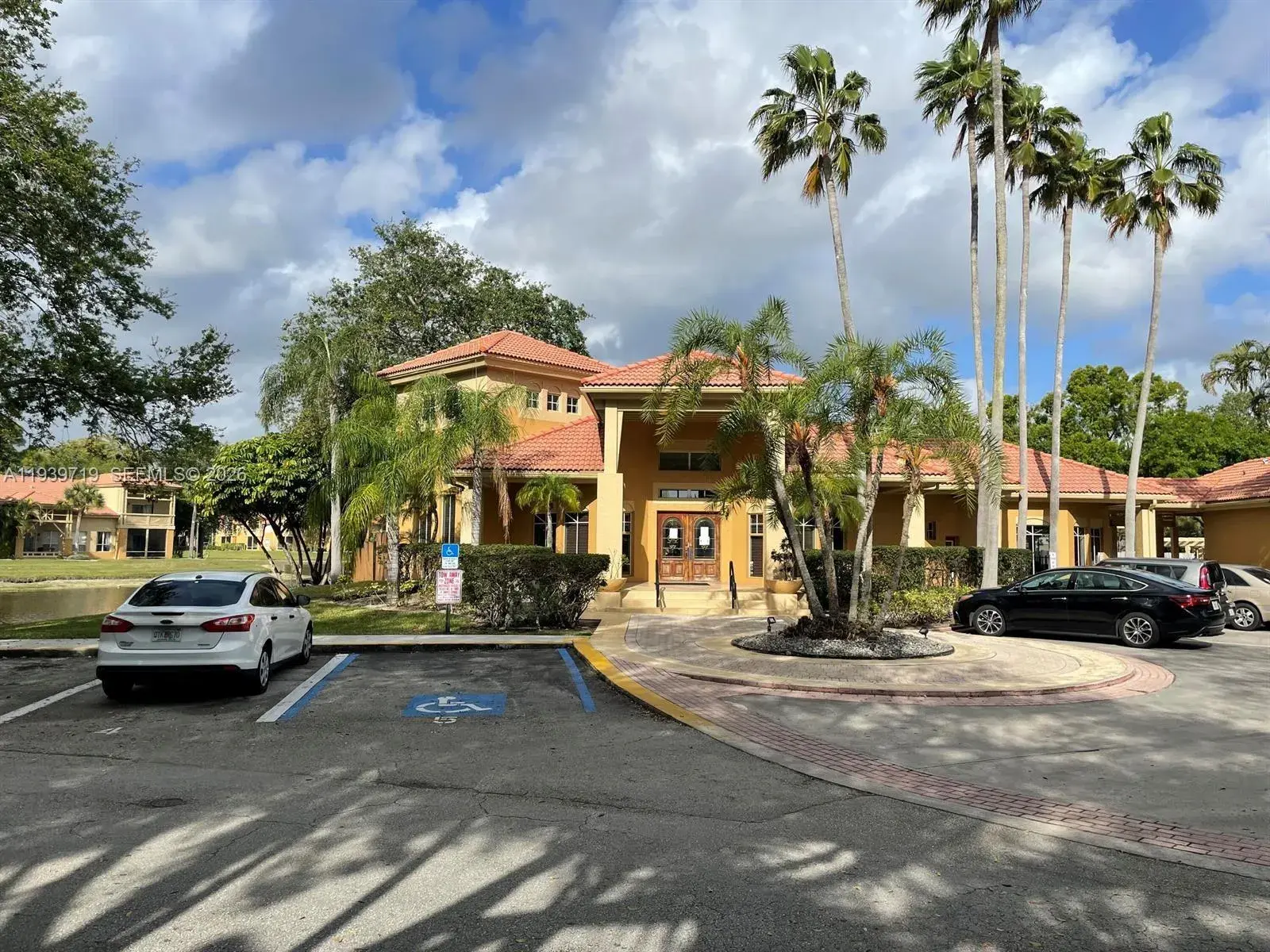 4767 Via Palm Lks # 208, West Palm Beach FL 33417