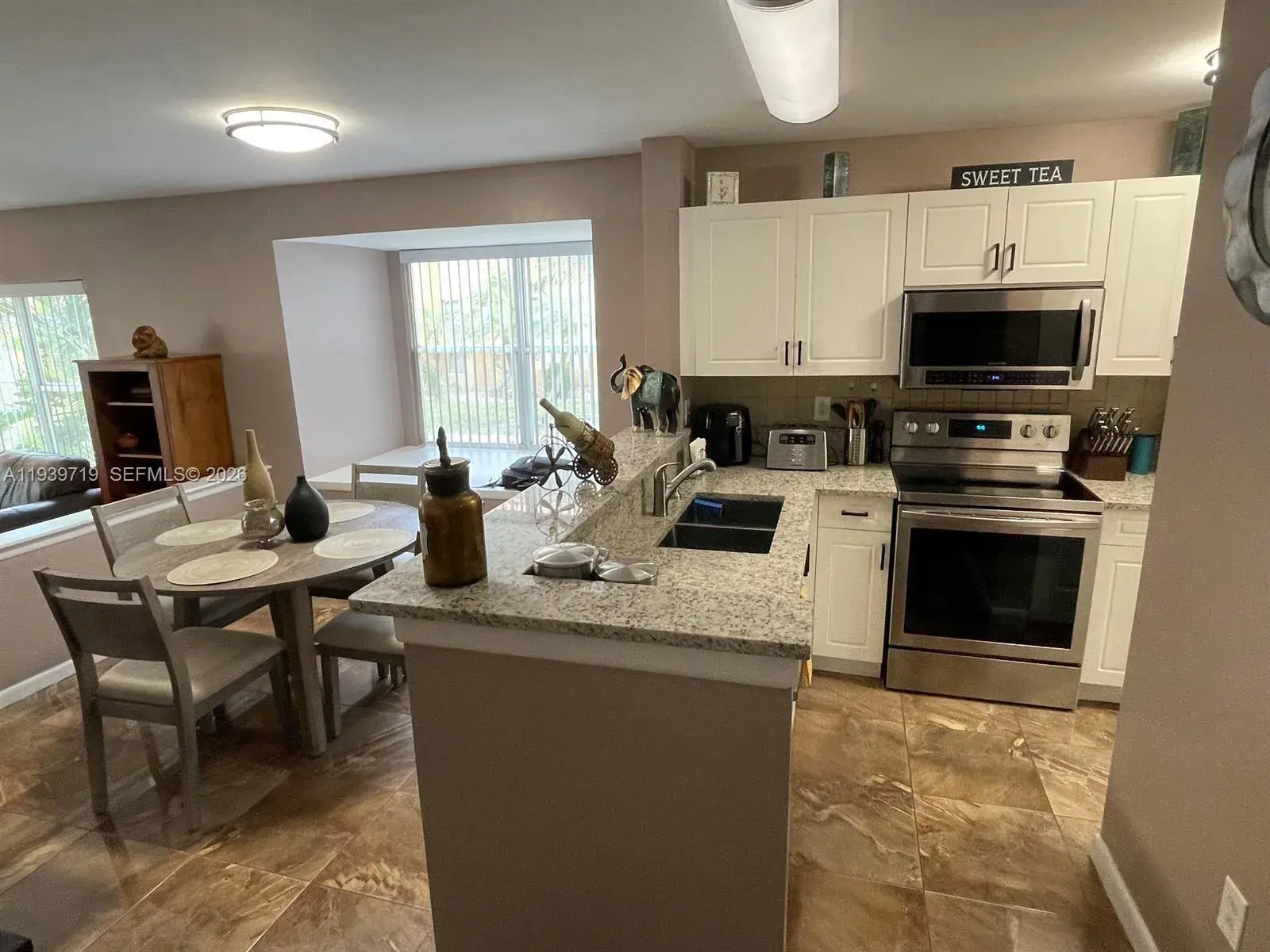 4767 Via Palm Lks # 208, West Palm Beach FL 33417