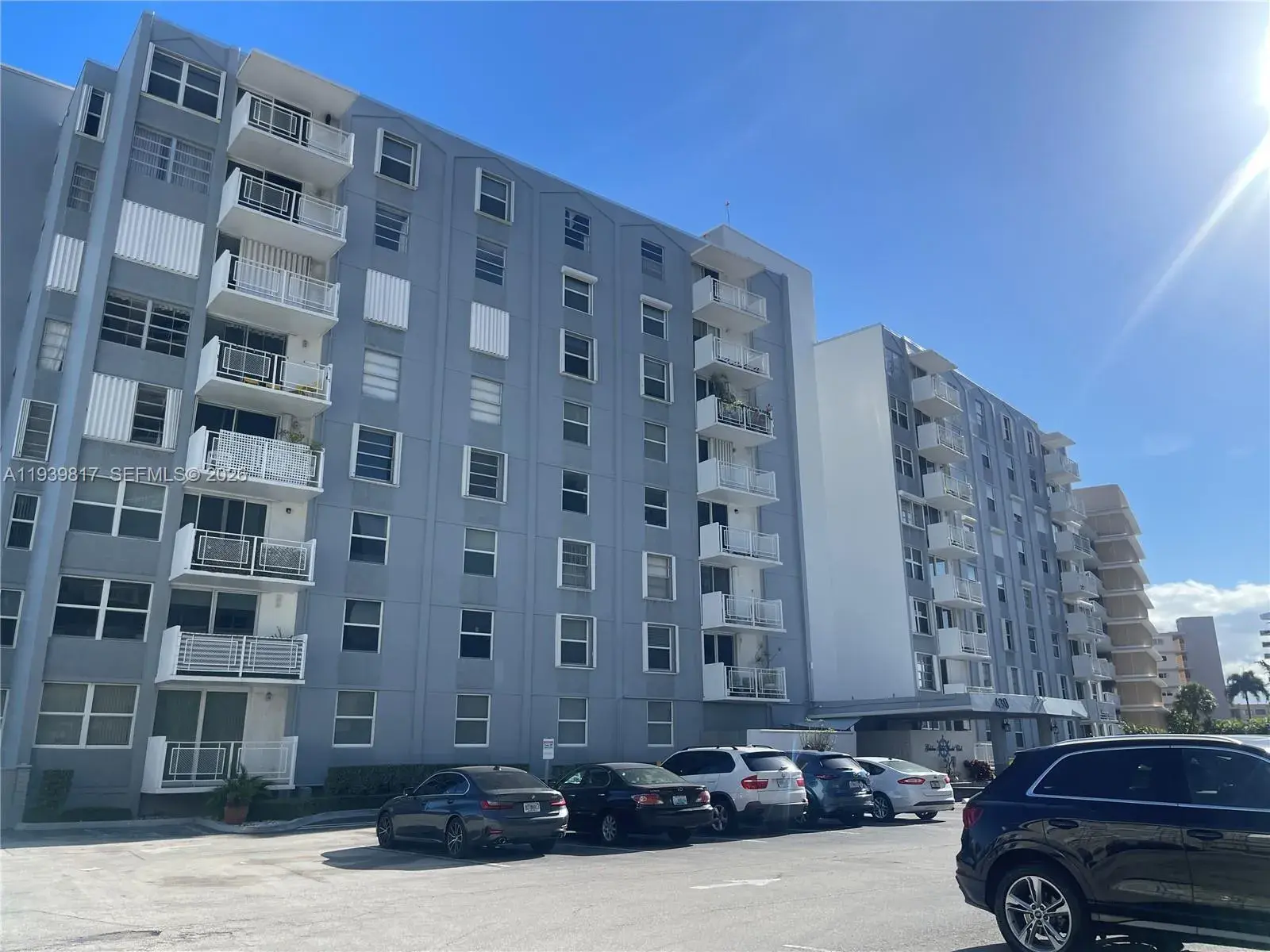 430 Golden Isles Dr # 705, Hallandale Beach FL 33009