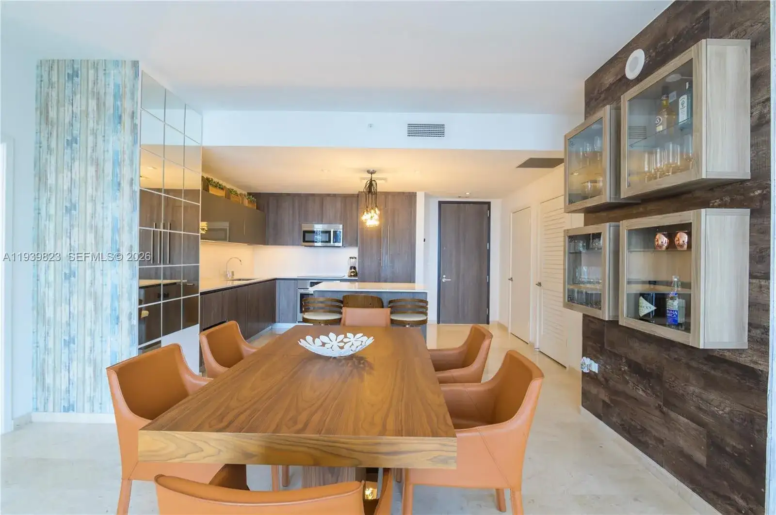 88 SW 7th St # 3405, Miami FL 33130 photo 4