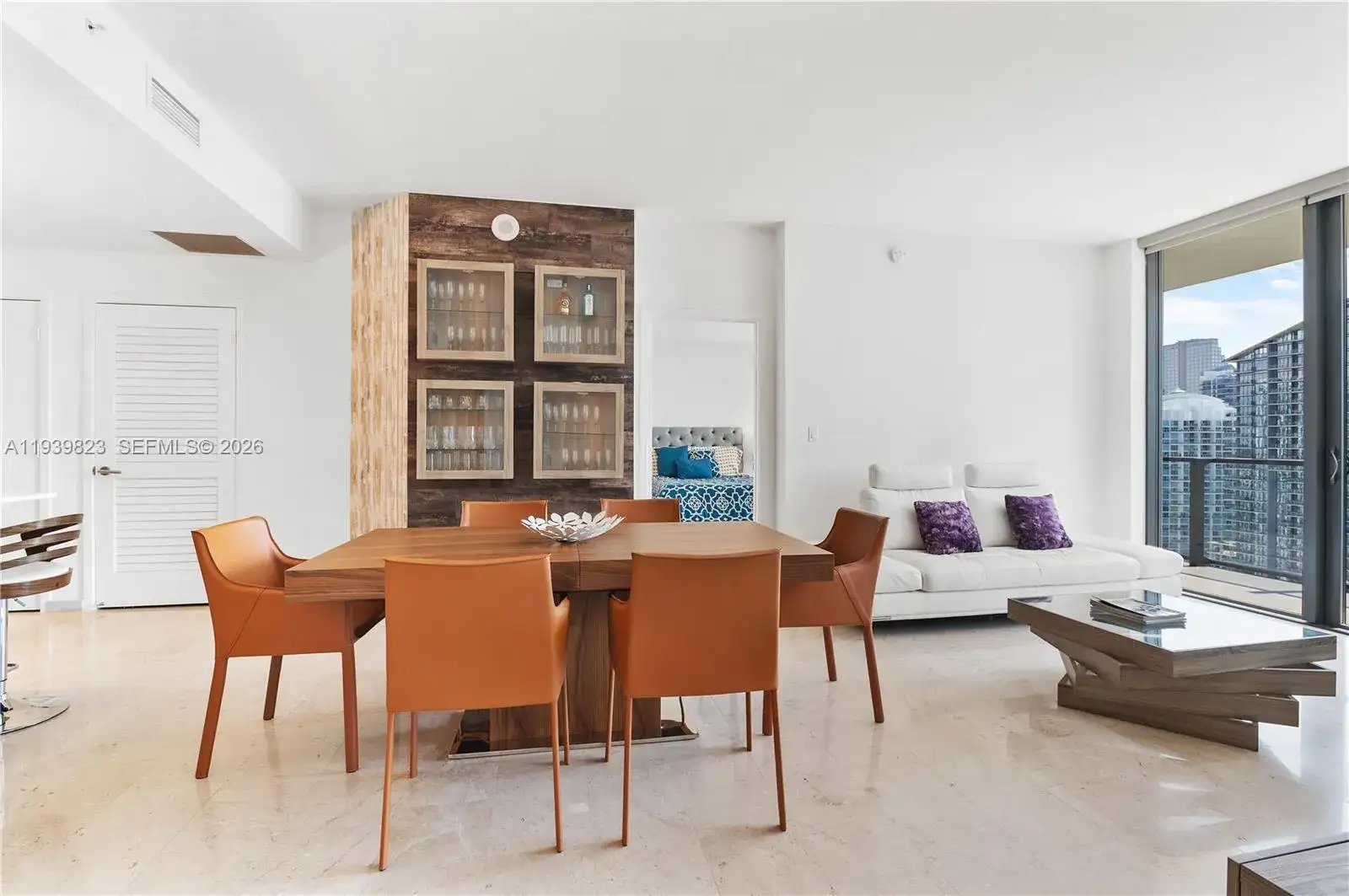 88 SW 7th St # 3405, Miami FL 33130 photo 5