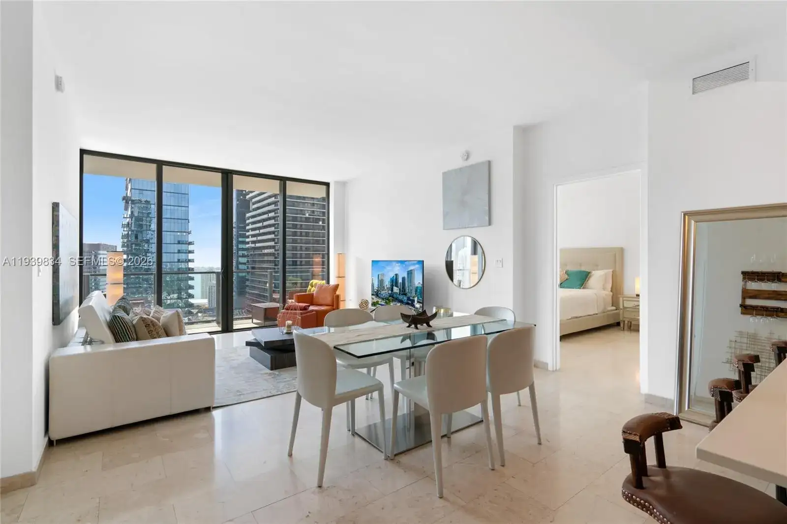 88 SW 7 Street # 3403, Miami FL 33130 photo 2