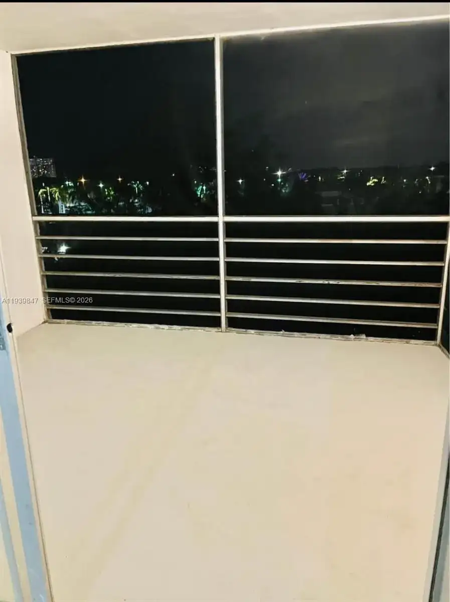 3660 NE 166th St # 607, North Miami Beach FL 33160 photo 5