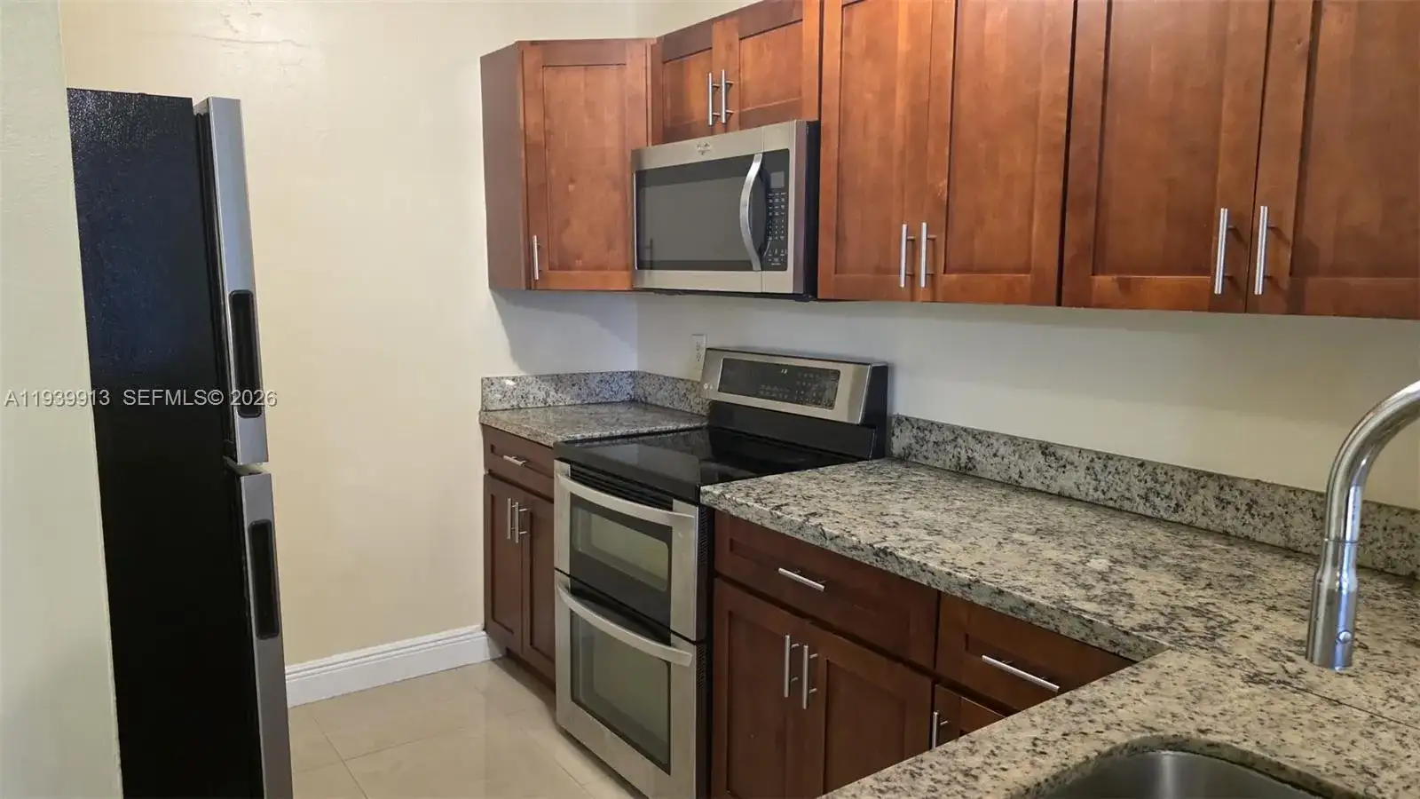 15304 SW 72nd St # 14, Miami FL 33193 photo 5