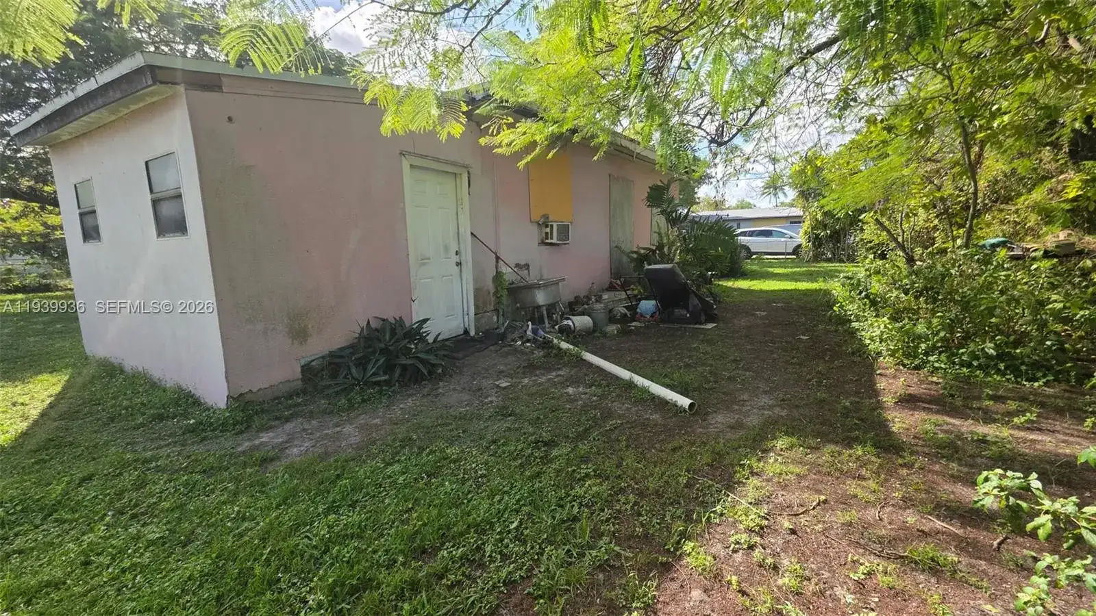 17301 NE 4th Ave, North Miami Beach FL 33162 photo 3