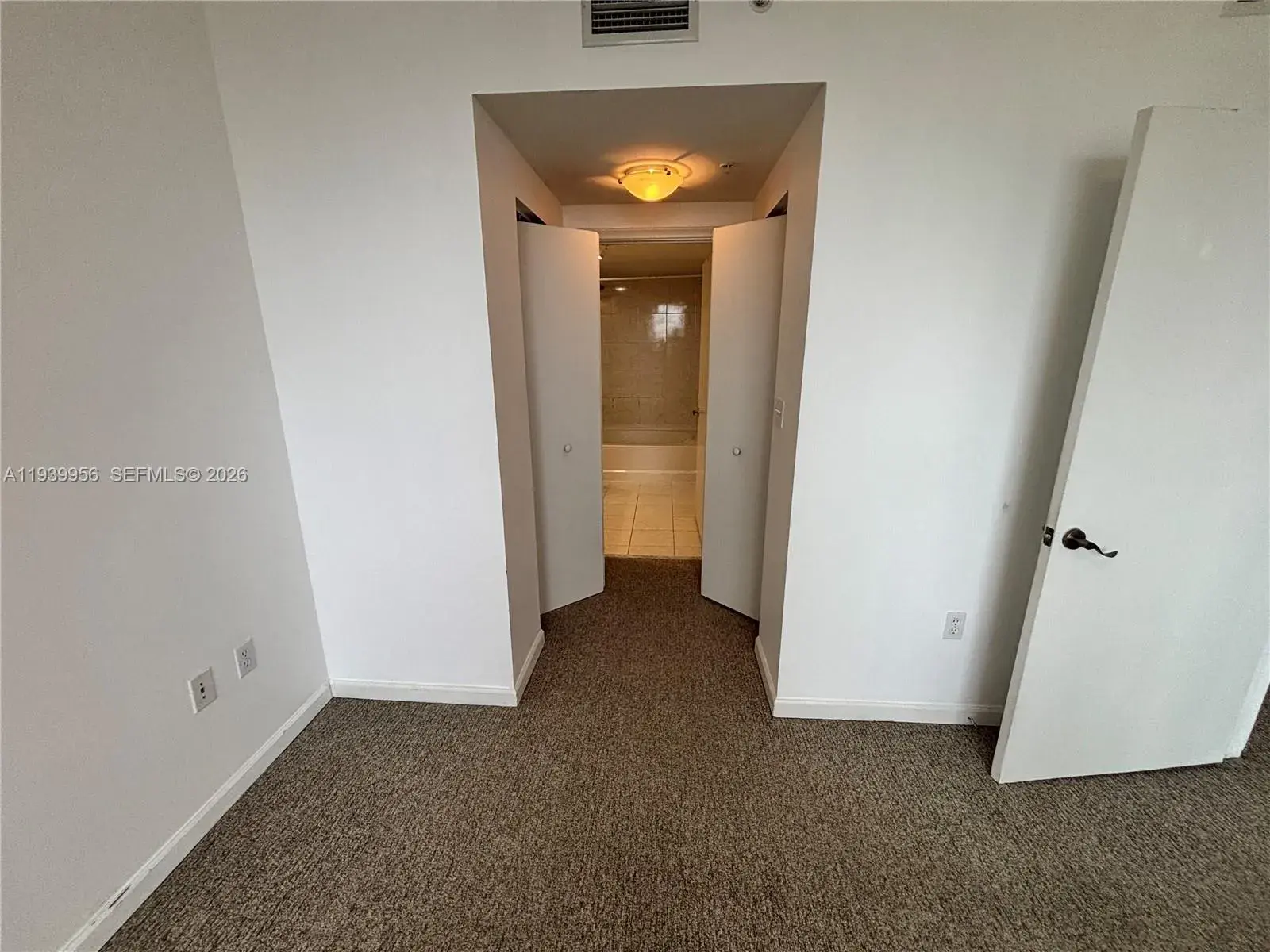 2775 NE 187th St # 403, Aventura FL 33180