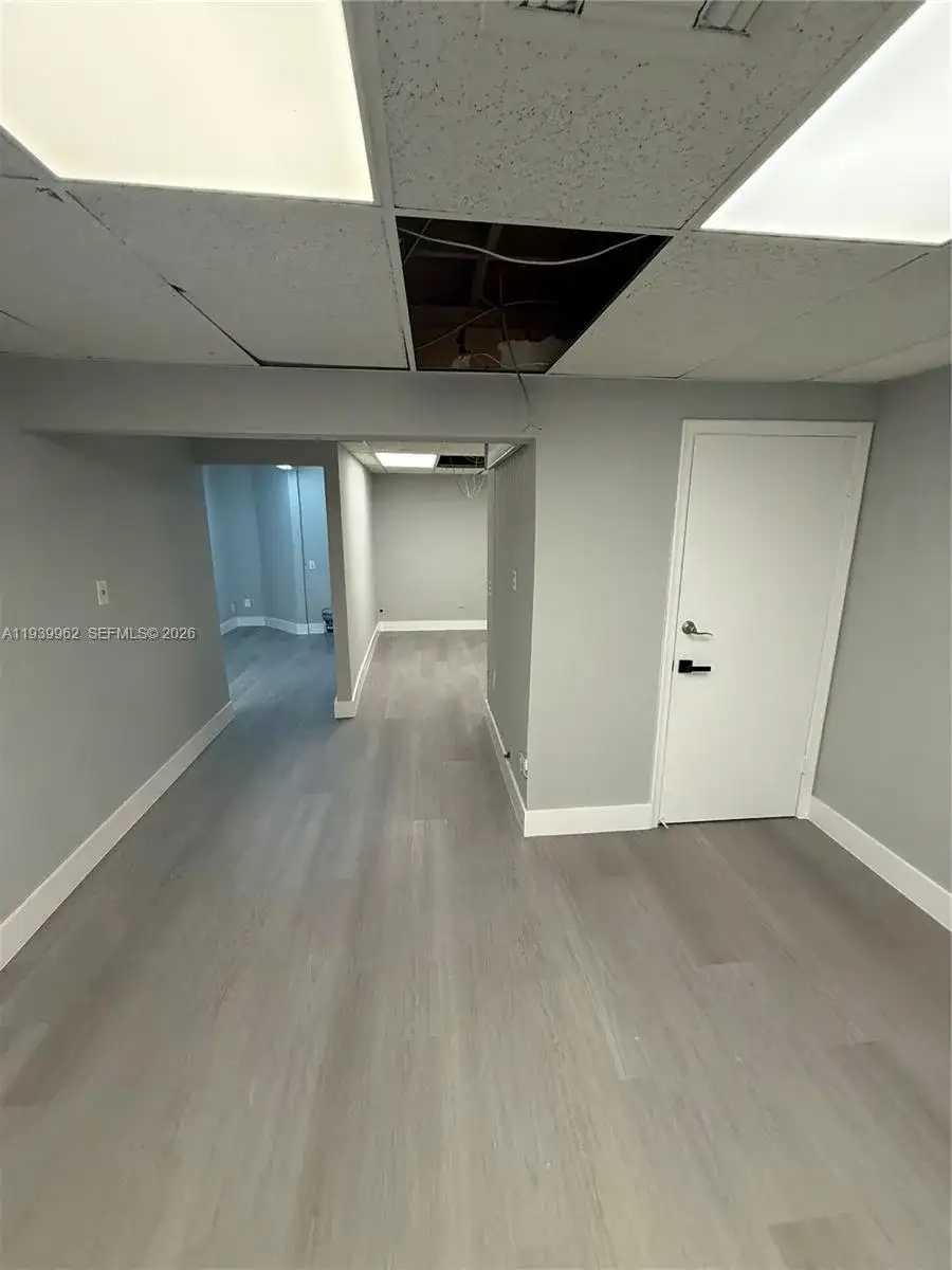 7278 NW 70th St, Miami FL 33166 photo 5