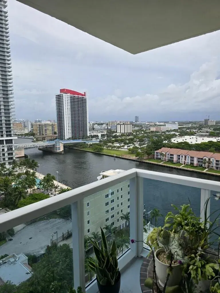 3800 S Ocean Dr # 1607, Hollywood FL 33019