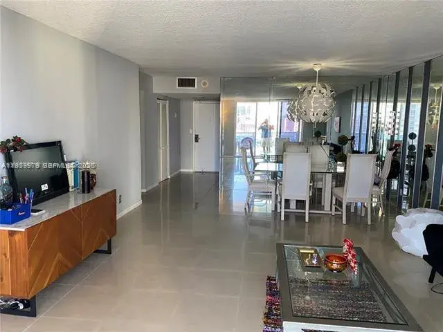 3800 S Ocean Dr # 1607, Hollywood FL 33019