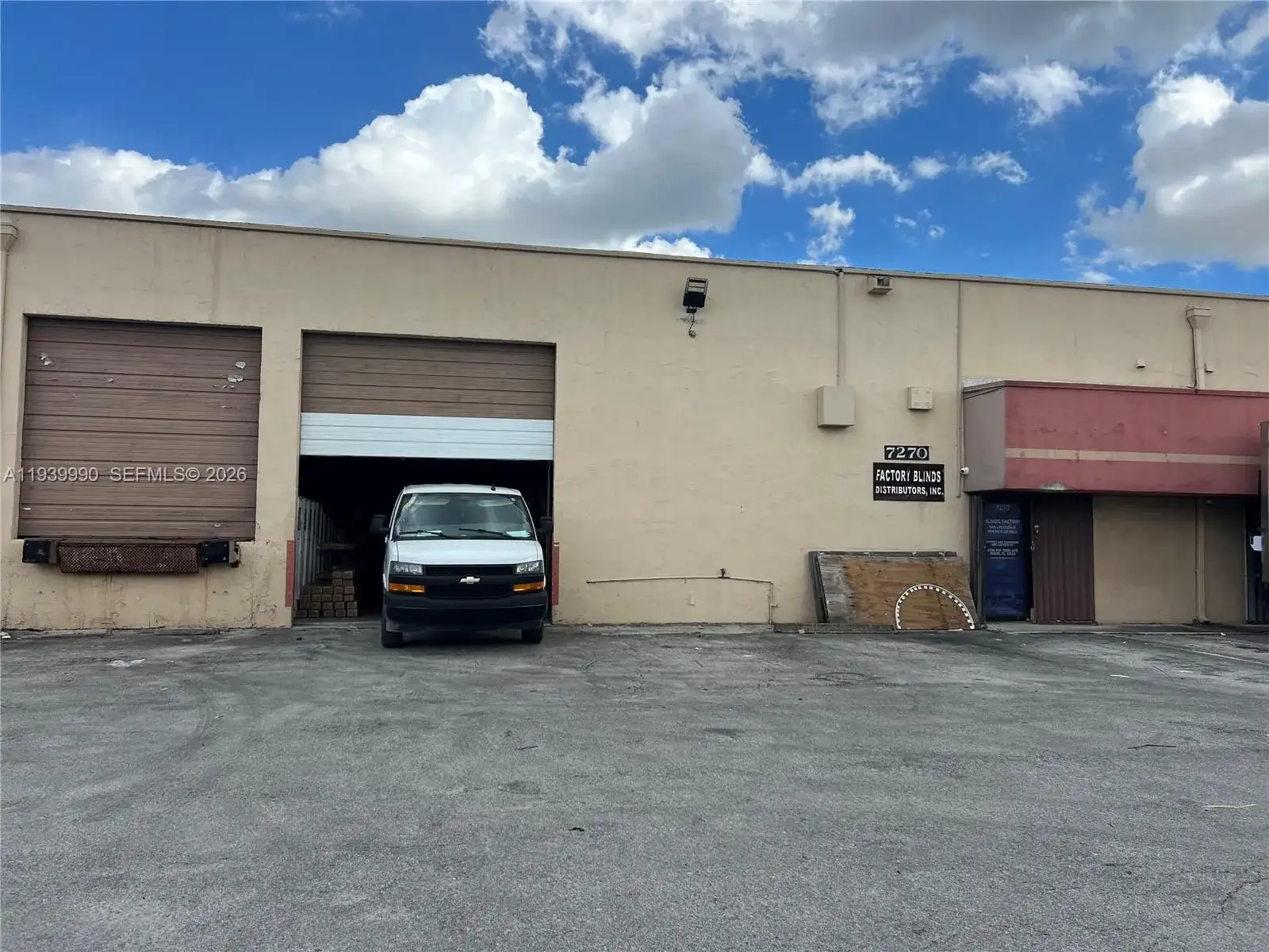 7270 NW 70th St, Miami FL 33166 photo 3