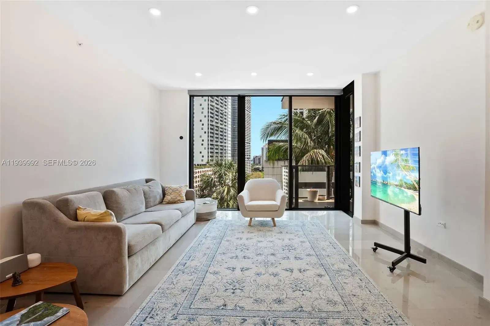 68 SE 6th Street # 805, Miami FL 33131 photo 5