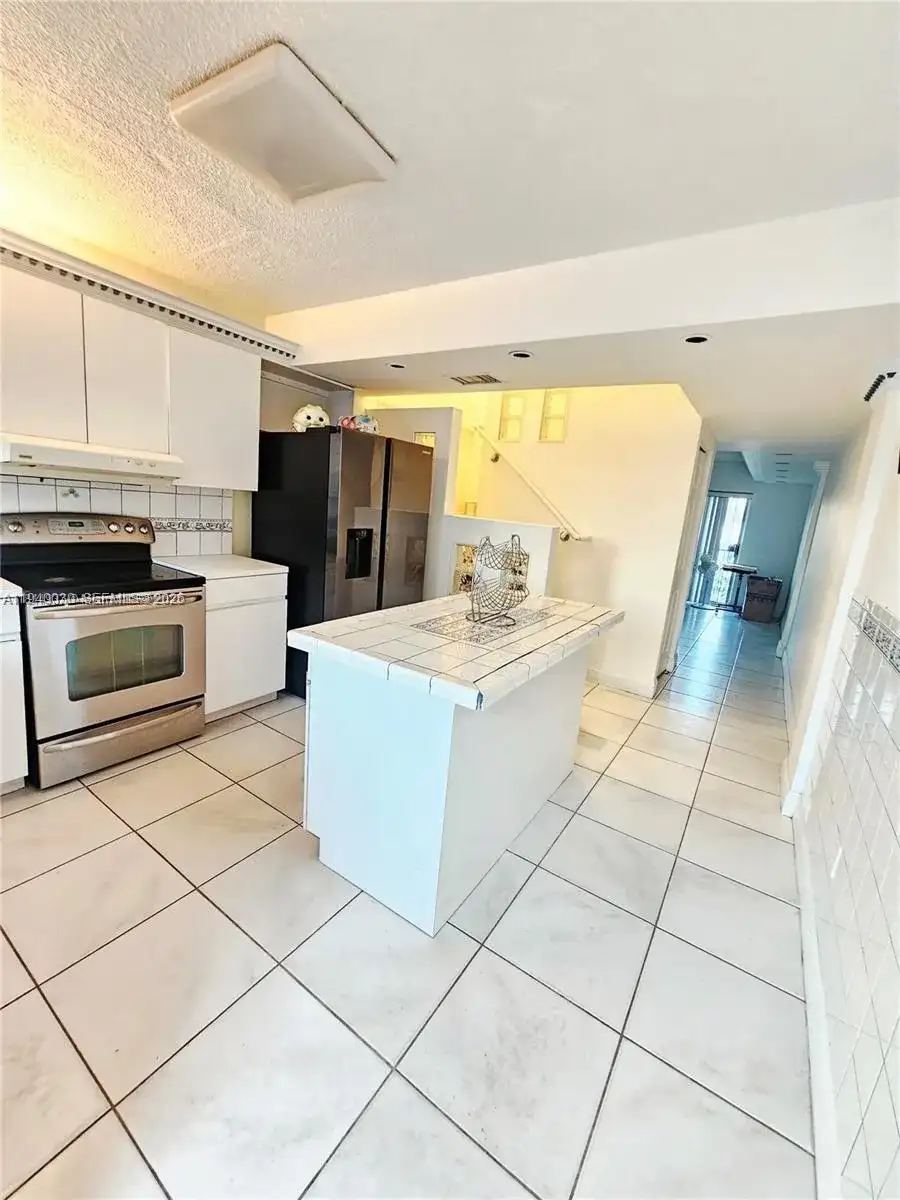 3494 E 4th Ave # 1207, Hialeah FL 33013 photo 3
