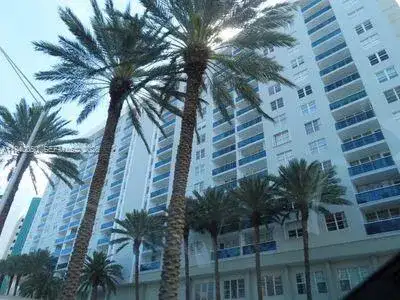 6770 Indian Creek Dr # 8B, Miami Beach FL 33141 photo 4