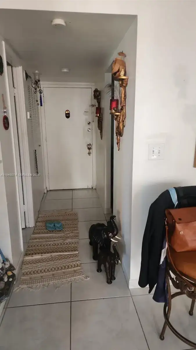 1301 NE Miami Gardens Dr # 321W, Miami FL 33179 photo 3