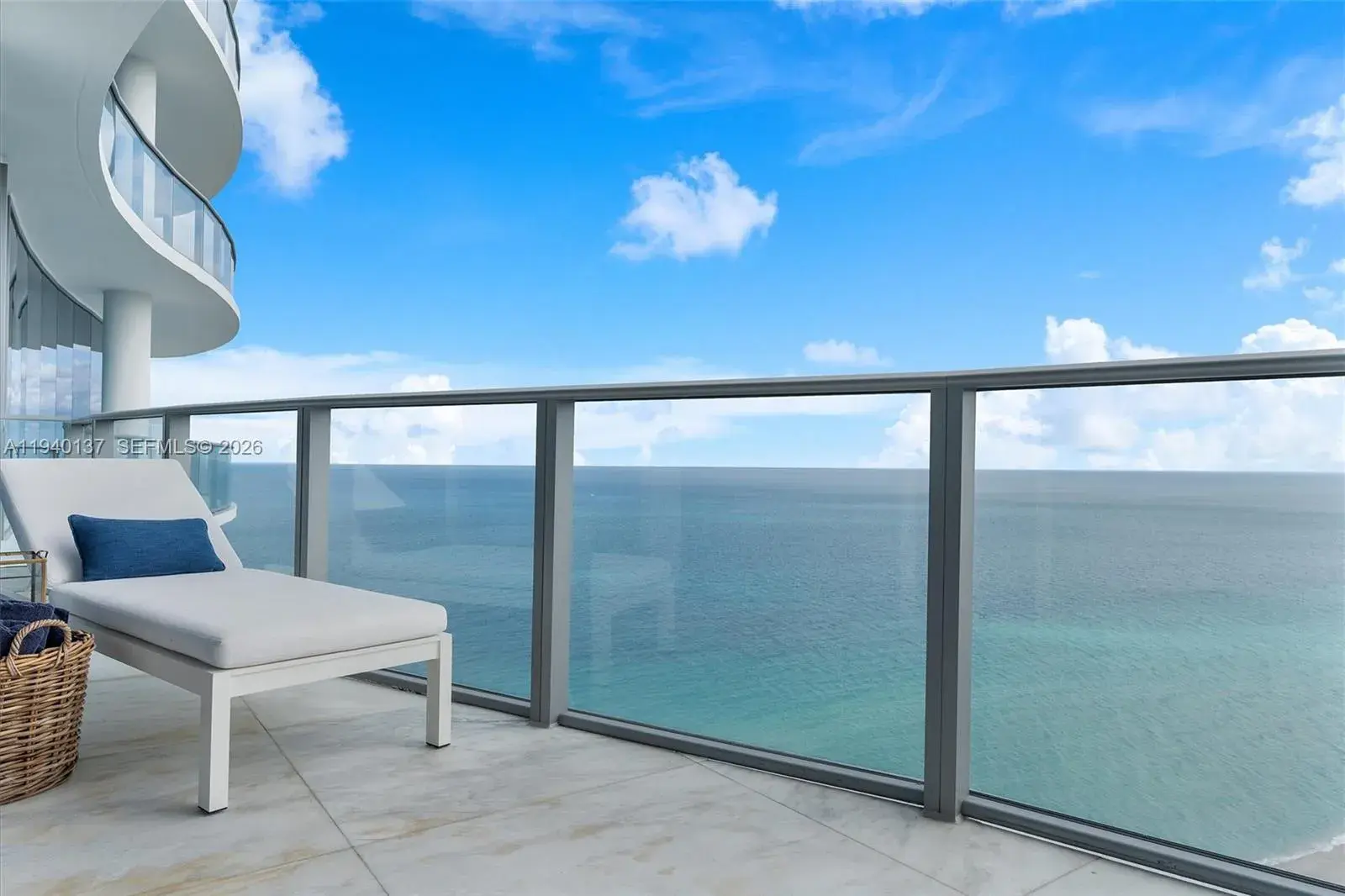 17475 Collins Ave # 2502, Sunny Isles Beach FL 33160