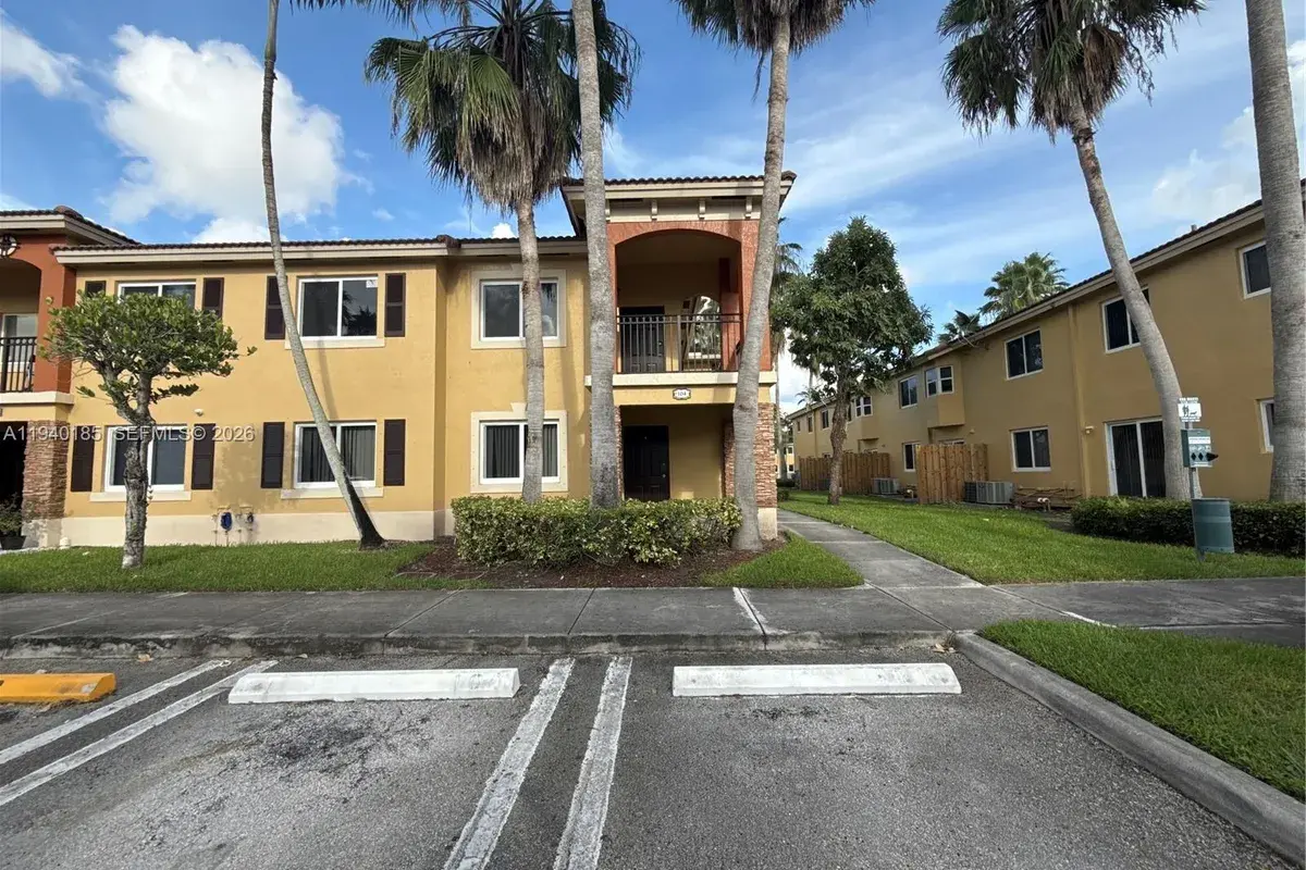 935 NE 33rd Terr # 104, Homestead FL 33033