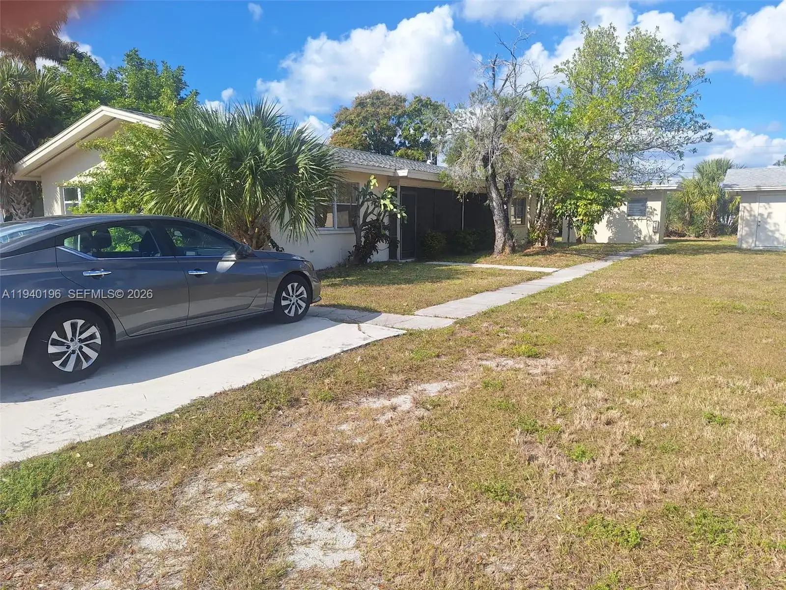 245 E PARKWAY, Other City - In The State Of Florida FL 33904 photo 2