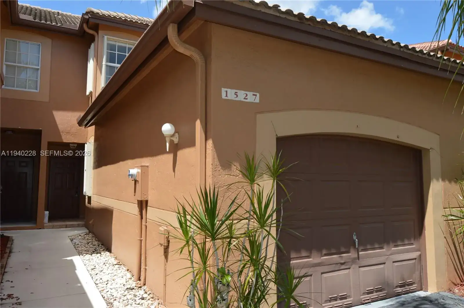1527 Veracruz Ln # 15, Weston FL 33327 photo 2