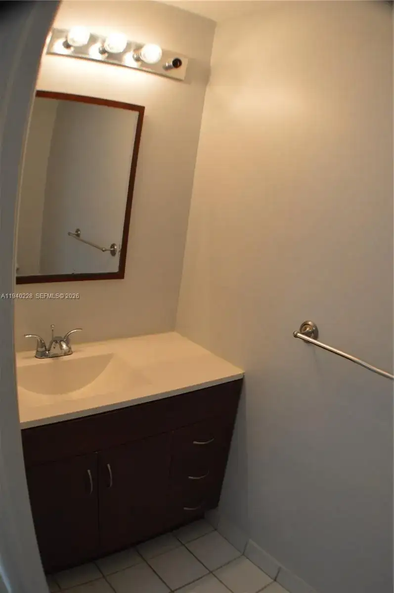 1527 Veracruz Ln # 15, Weston FL 33327 photo 5