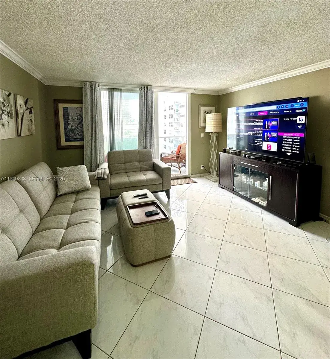 1904 S Ocean Dr # 701, Hallandale Beach FL 33009