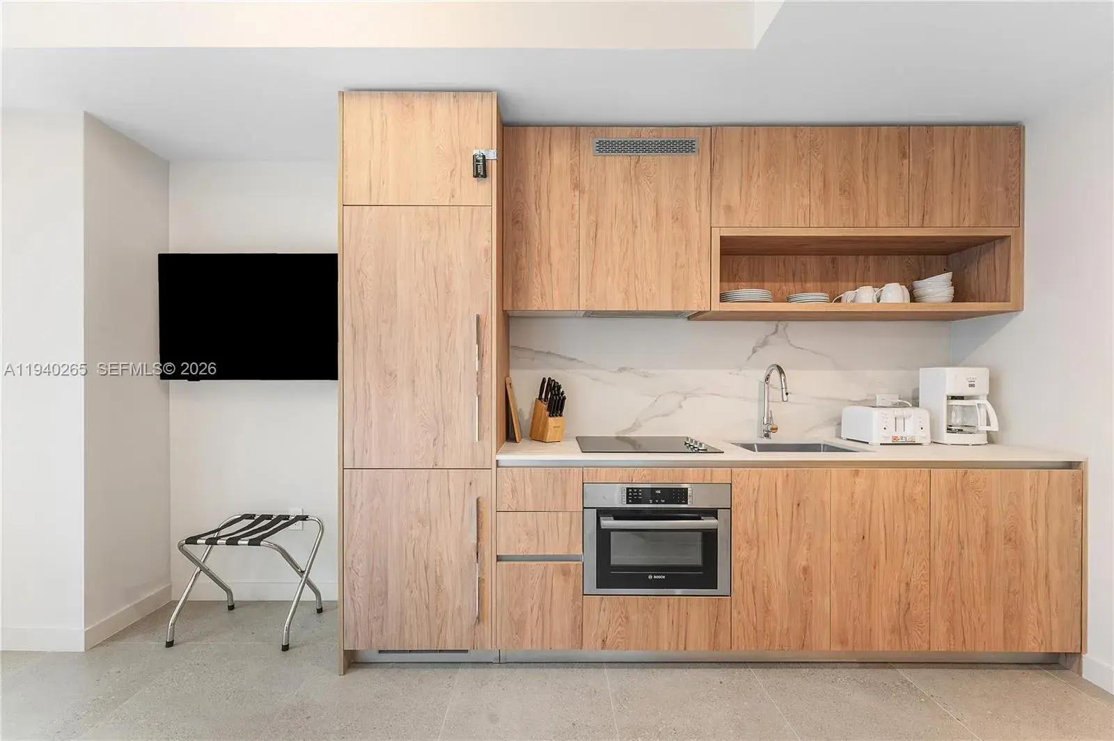 11 NE 6th Street # 1702, Miami FL 33132