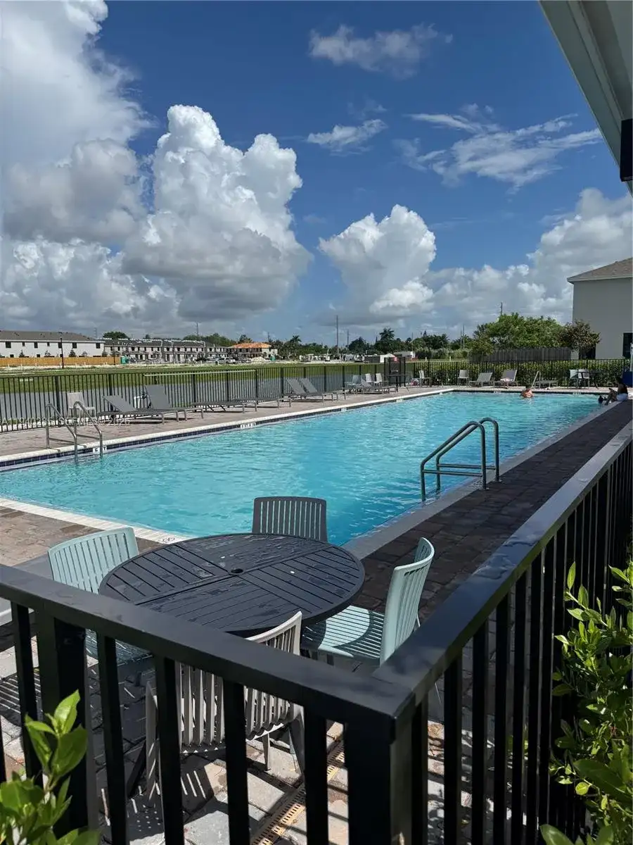 466 NE 12 STREET, Florida City FL 33034 photo 3