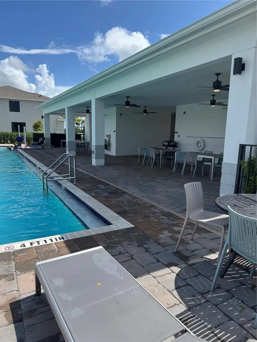 466 NE 12 STREET, Florida City FL 33034 photo 4