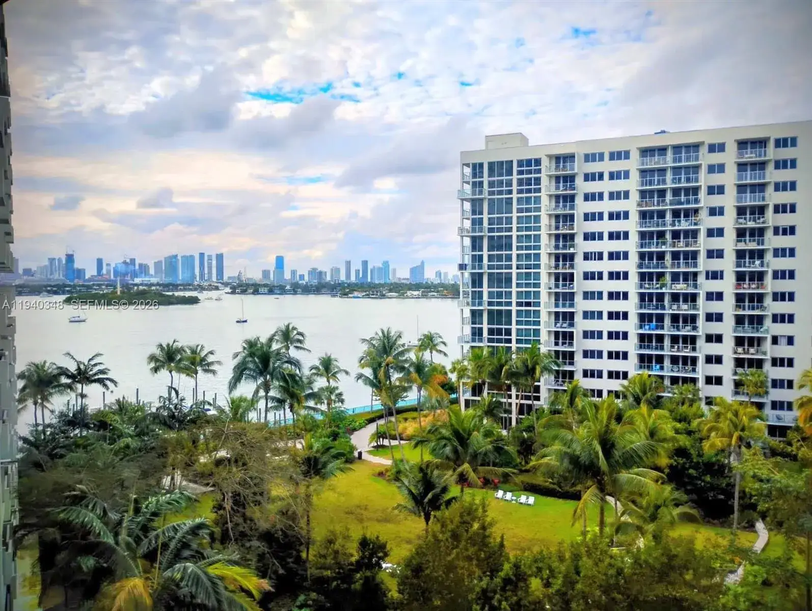 1 bedroom 1 bath Residential for sale at 1500 Bay Rd # 854S, Miami Beach FL 33139