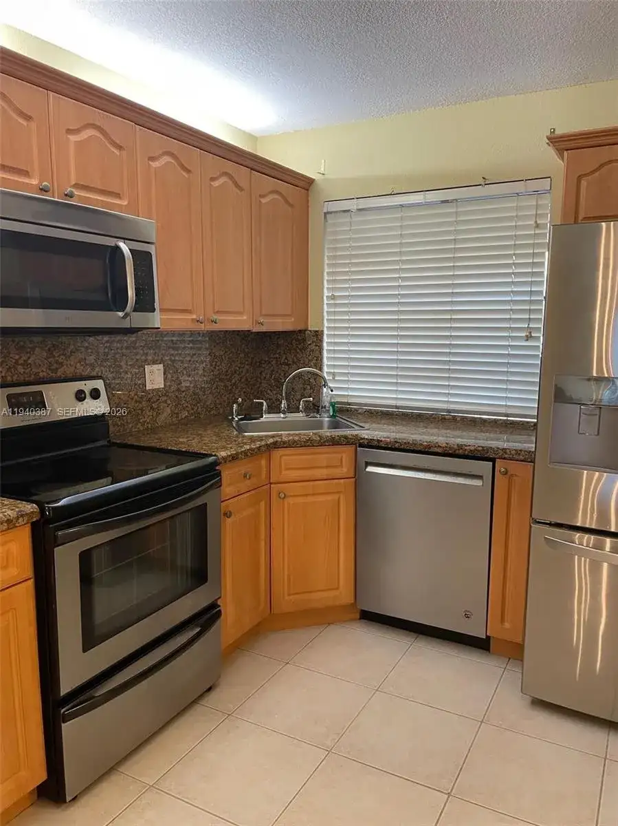 3702 Coral Tree Cir # 3702, Coconut Creek FL 33073 photo 5