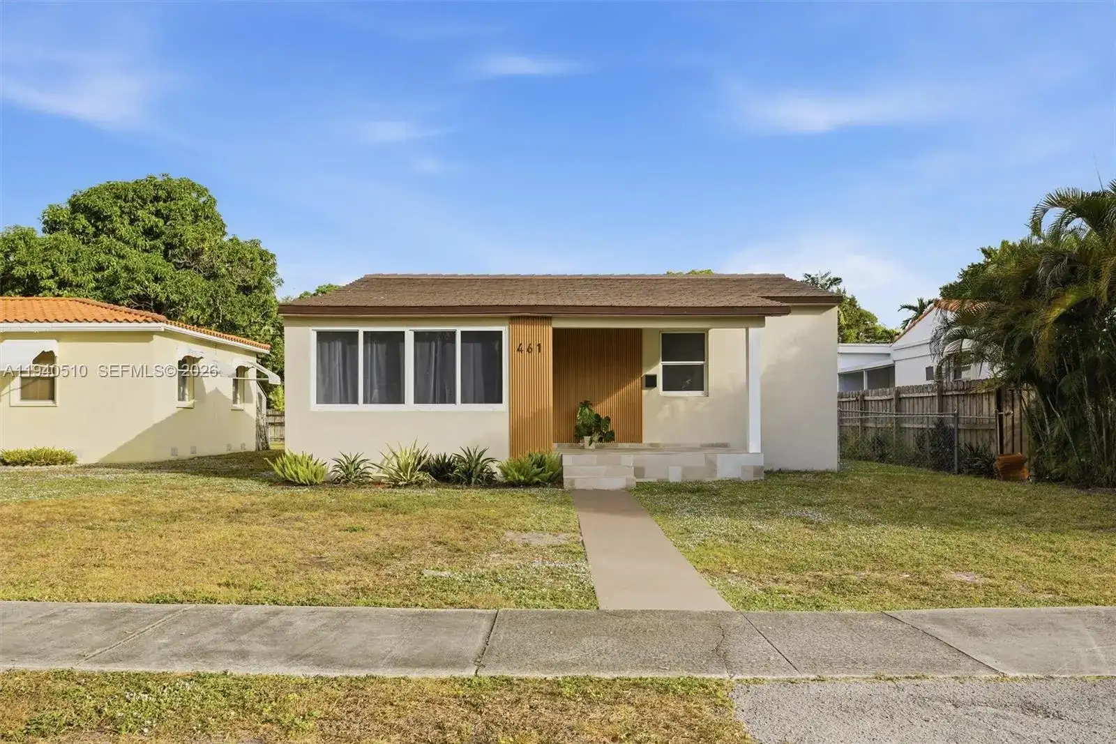 461 Plover Ave, Miami Springs FL 33166 photo 2