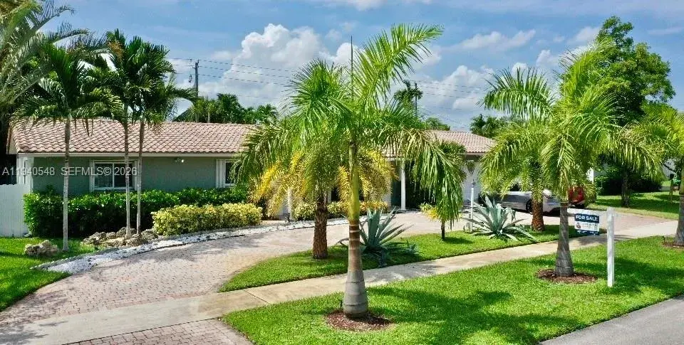 428 N Crescent Dr, Hollywood FL 33021