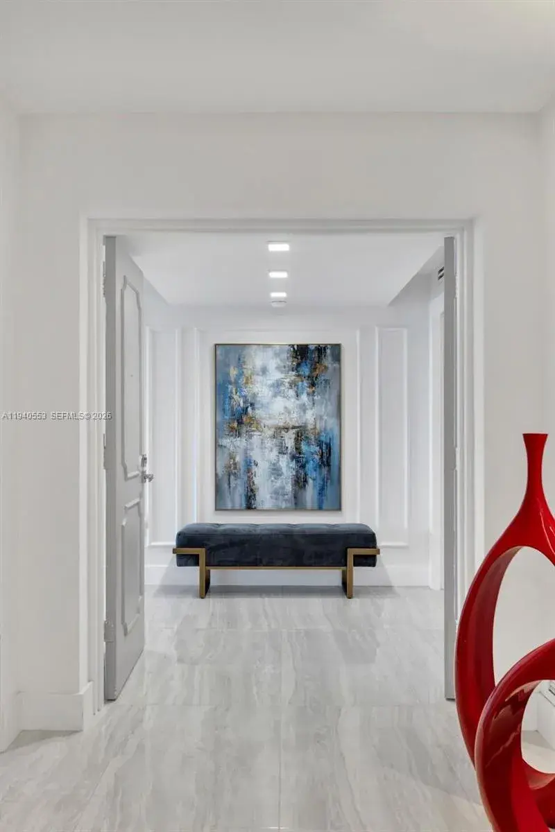 881 Ocean Dr # 9C, Key Biscayne FL 33149