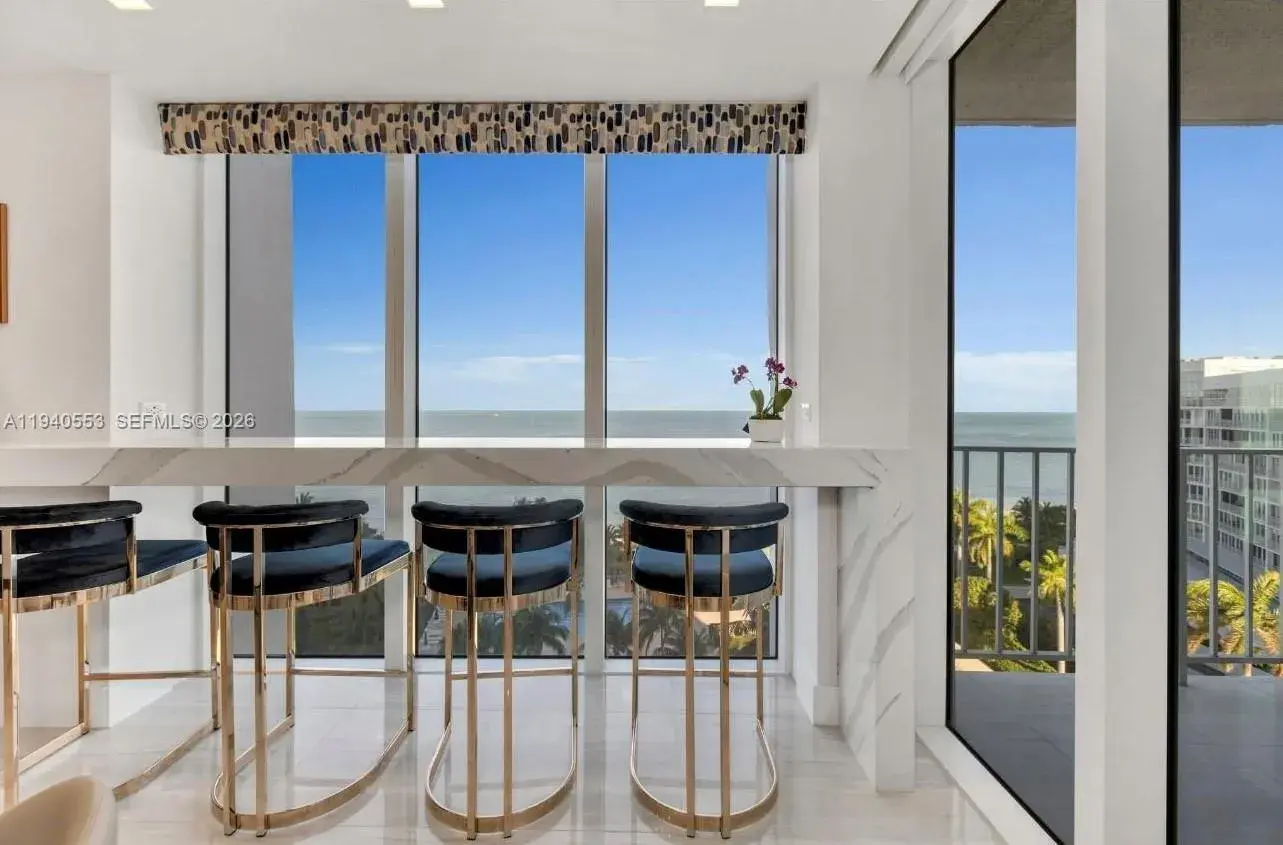 881 Ocean Dr # 9C, Key Biscayne FL 33149