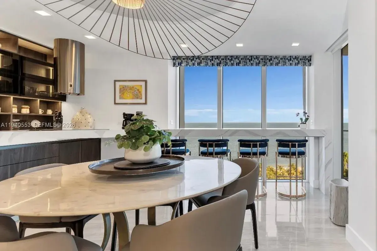 881 Ocean Dr # 9C, Key Biscayne FL 33149