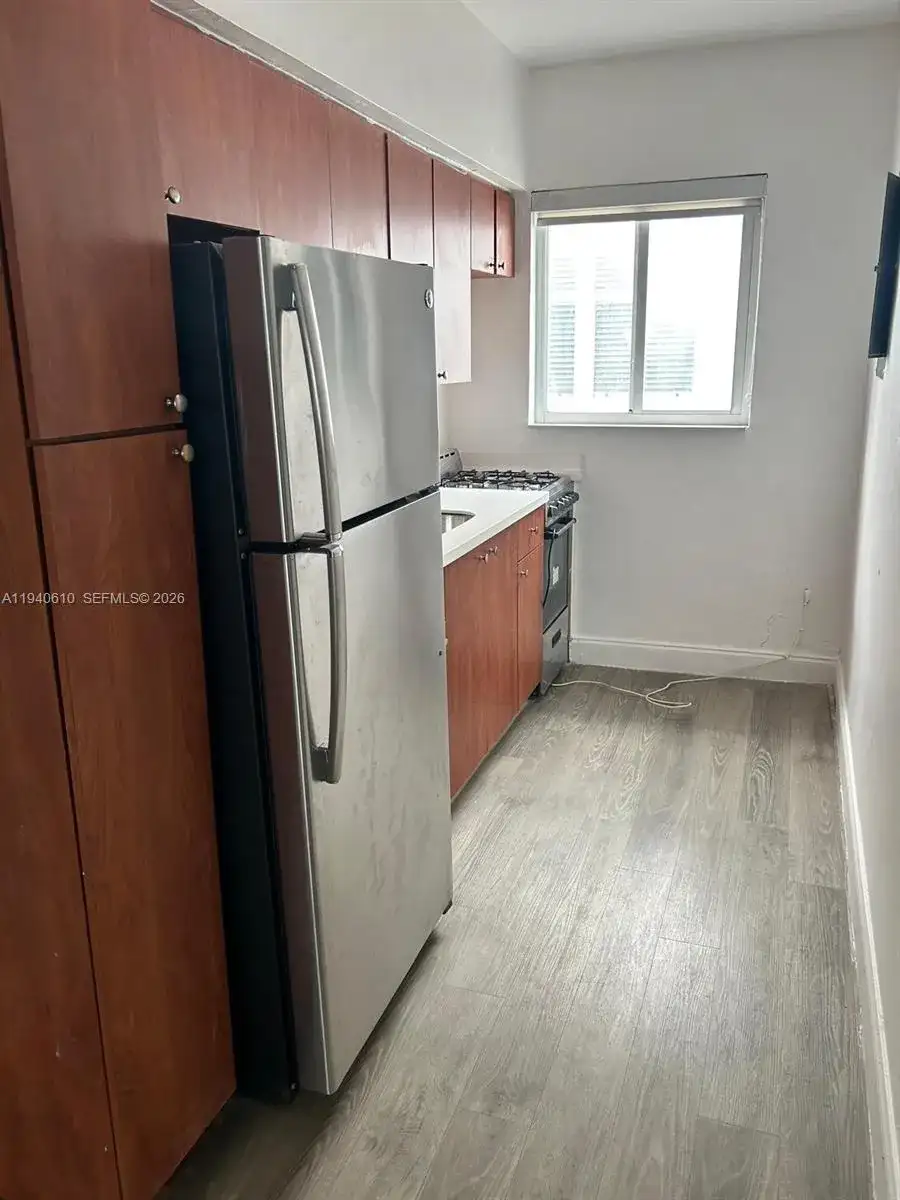 7330 Harding Ave # 4, Miami Beach FL 33141 photo 2