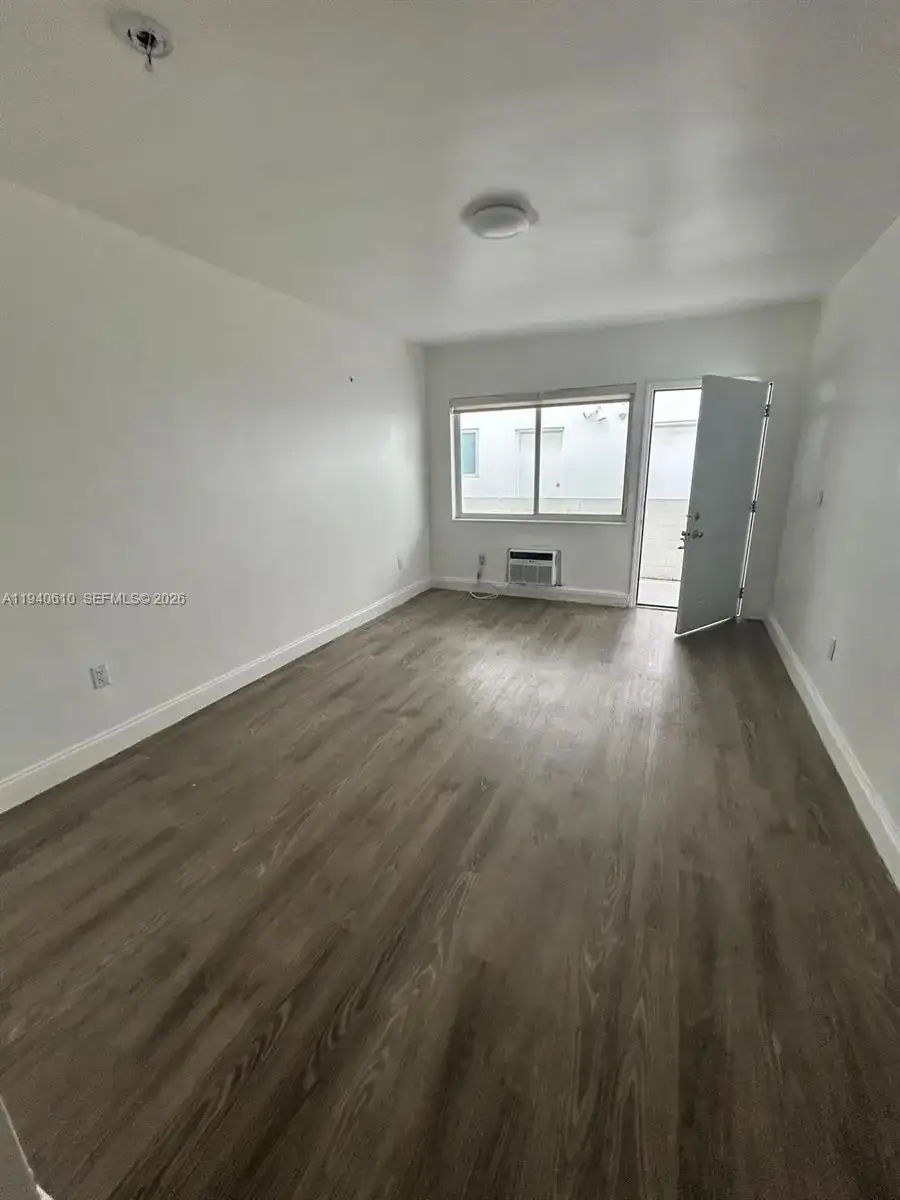 7330 Harding Ave # 4, Miami Beach FL 33141 photo 3