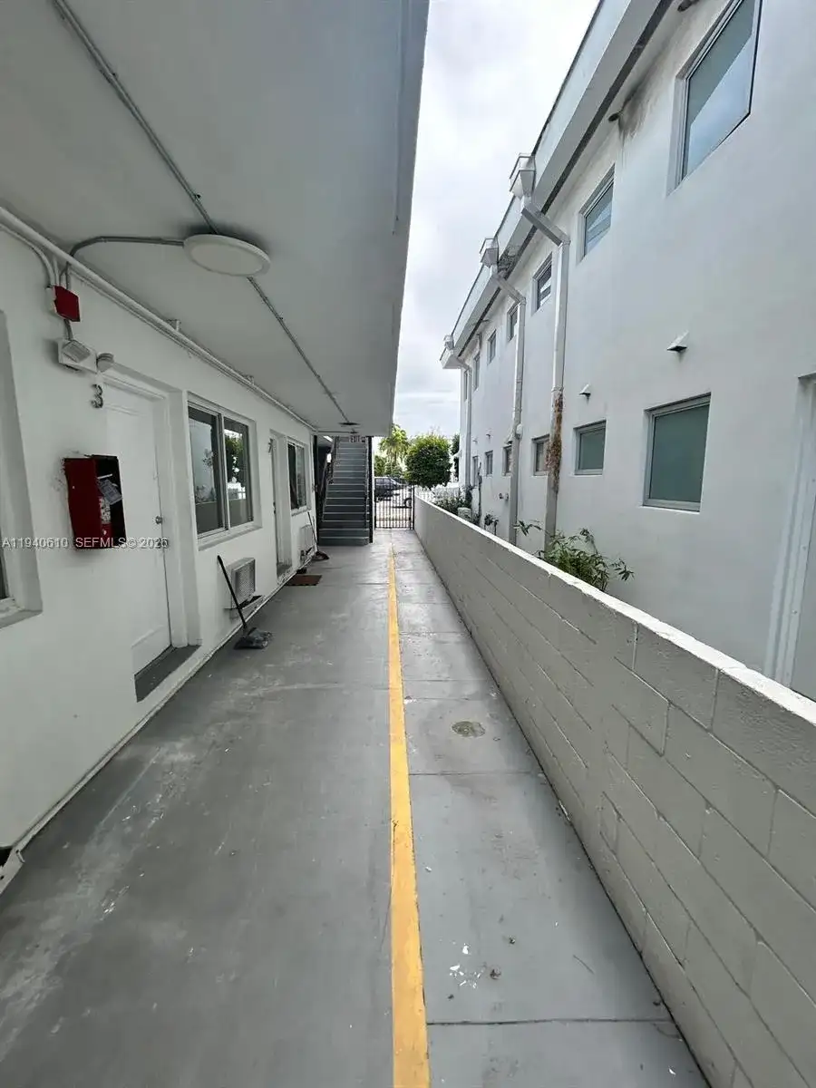 7330 Harding Ave # 4, Miami Beach FL 33141 photo 5