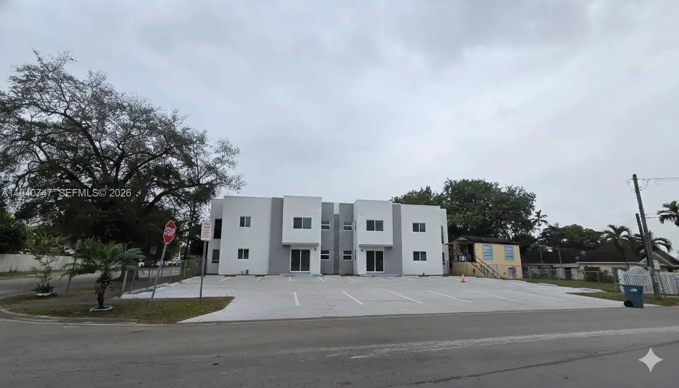 3108 NW 29th St, Miami FL 33142 photo 5
