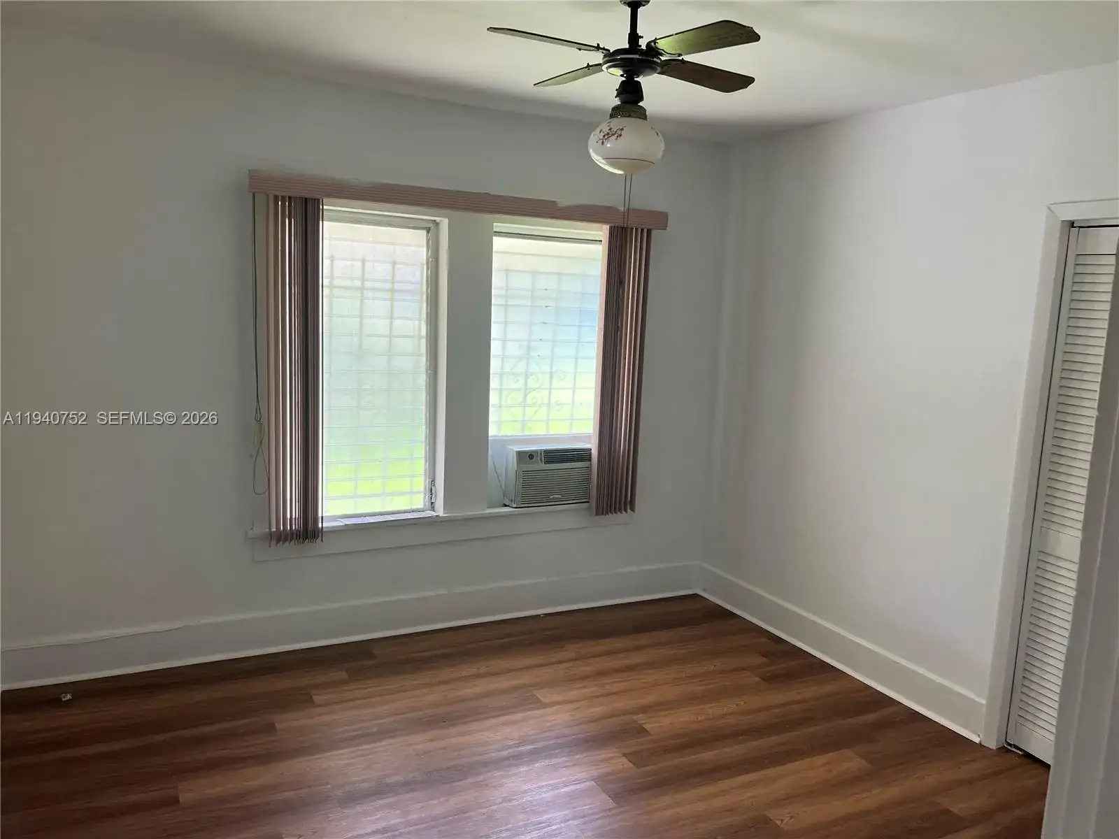 1880 NW 28th St # A, Miami FL 33142 photo 2