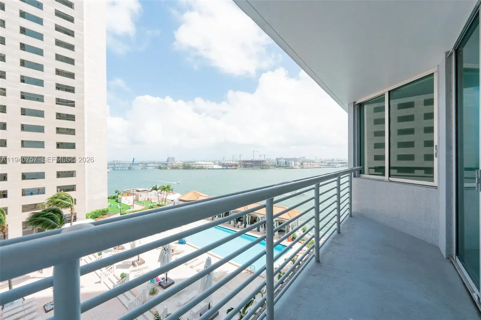 335 S Biscayne Blvd # 1108, Miami FL 33131 photo 3