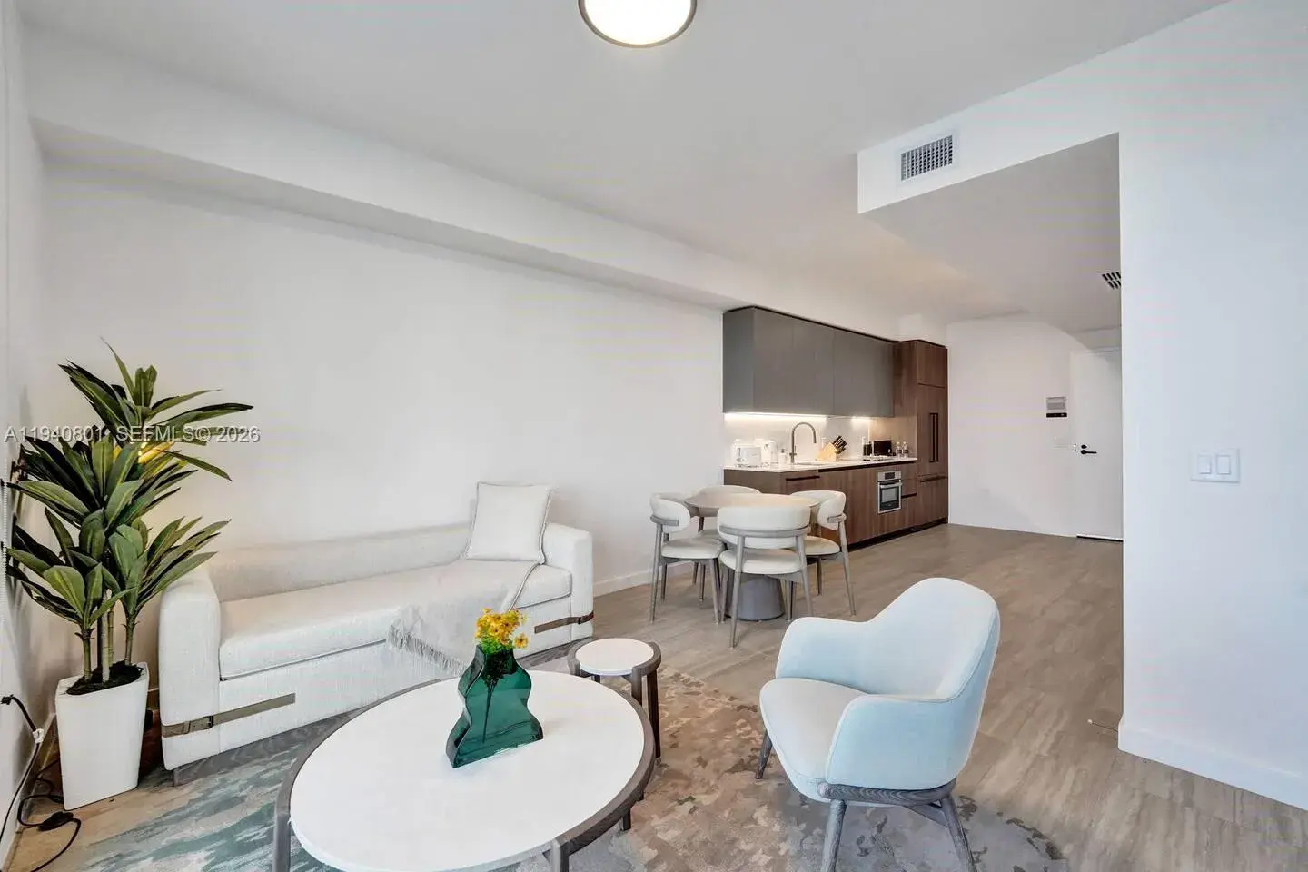 580 72ND # 1004, Miami Beach FL 33141