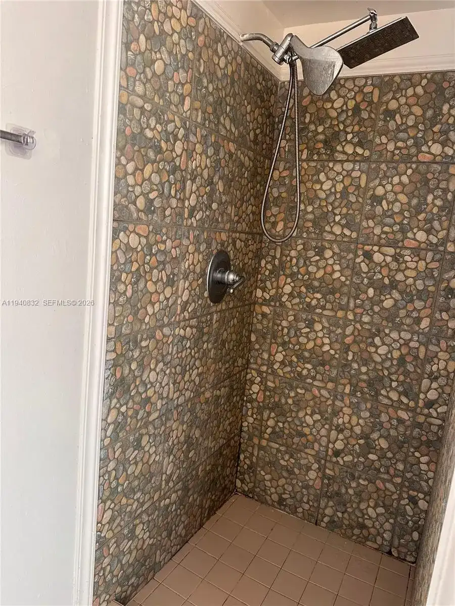 4721 NW 7th St # 12, Miami FL 33126 photo 4