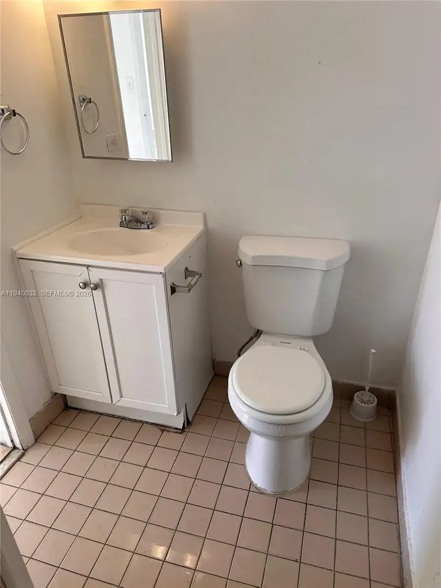 4721 NW 7th St # 12, Miami FL 33126 photo 5