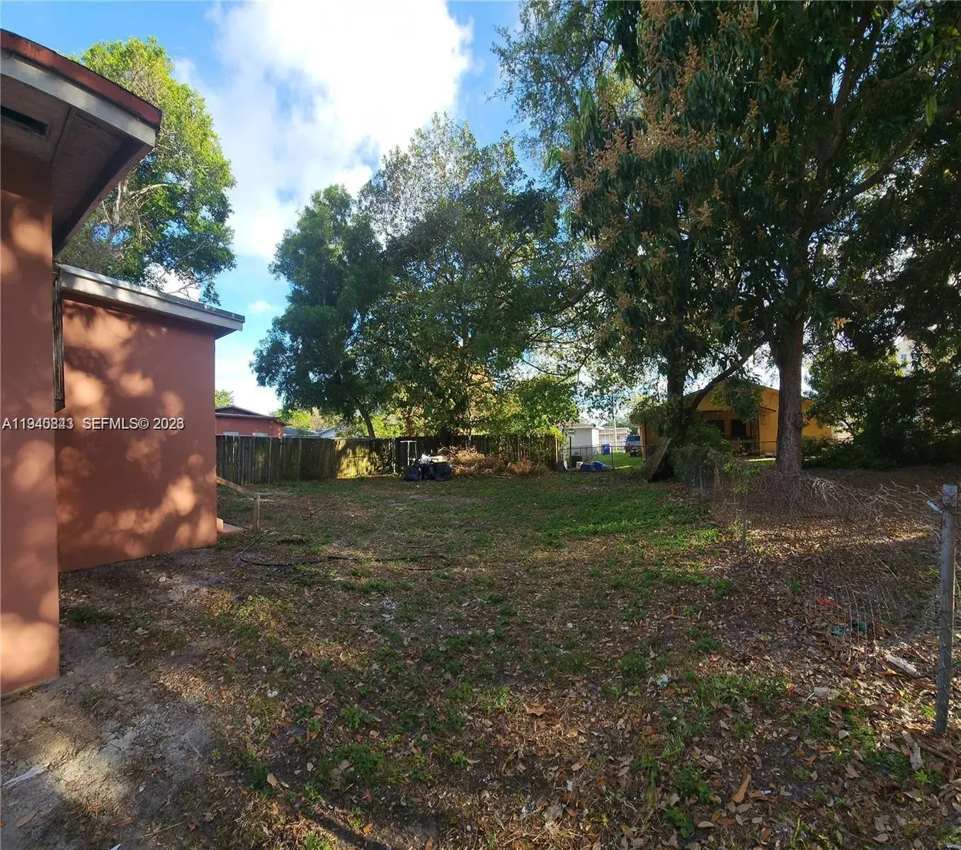 920 NW 55th Ter # 922, Miami FL 33127