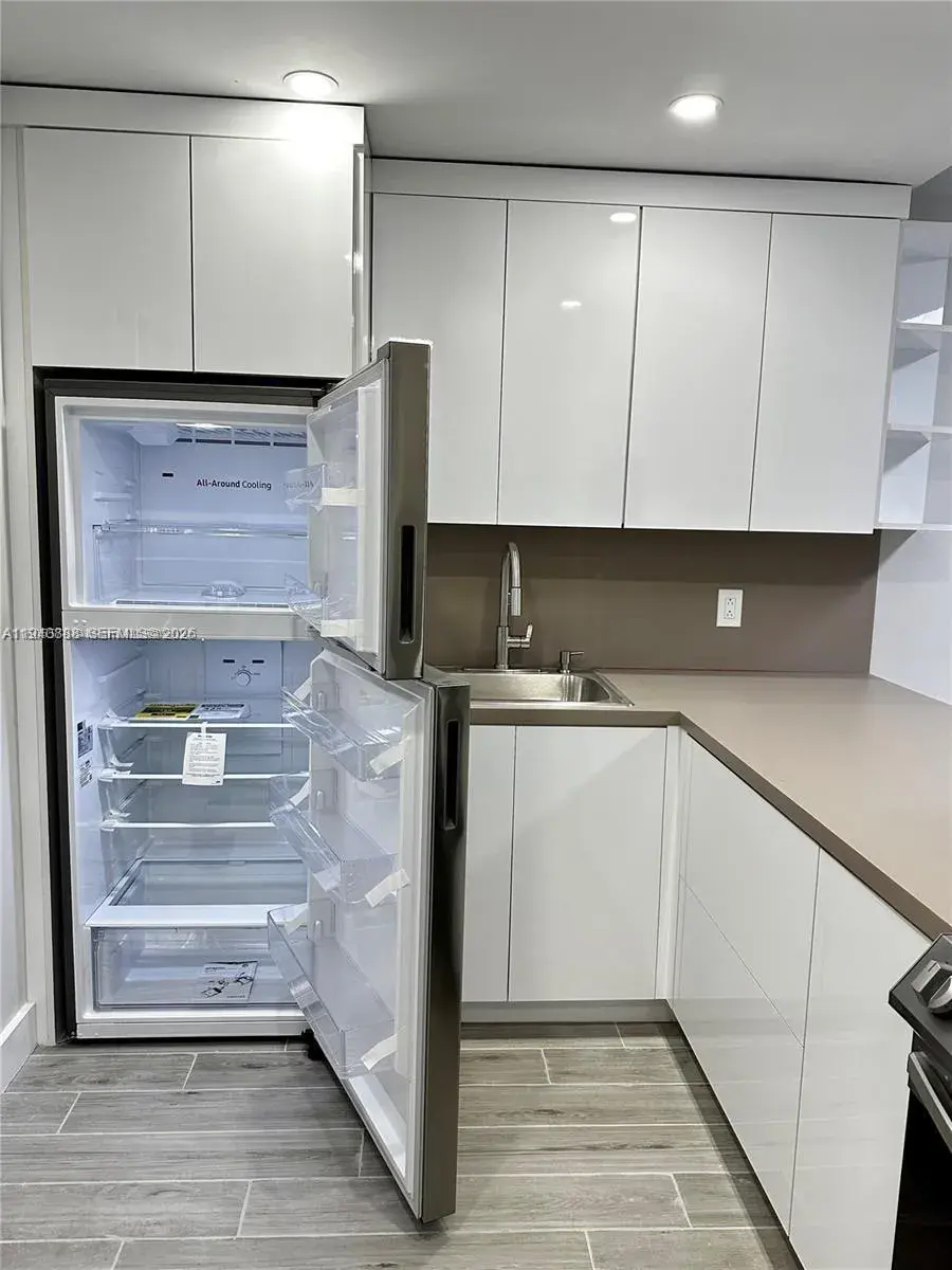 301 NW 177th St # 212, Miami Gardens FL 33169