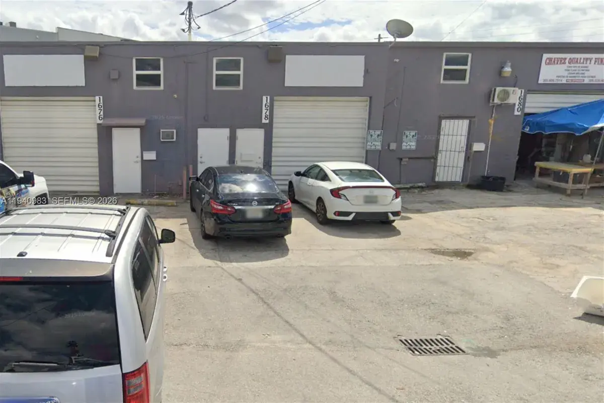 1678 W 31st Pl # 1678, Hialeah FL 33012