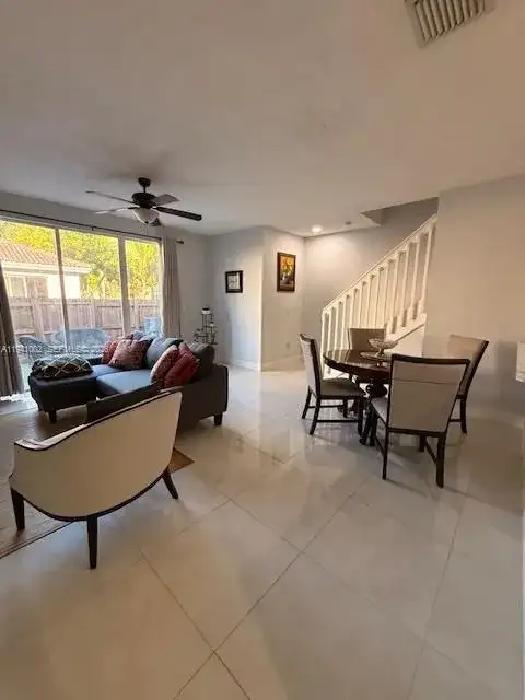 2279 NE 42nd Cir, Homestead FL 33033 photo 3