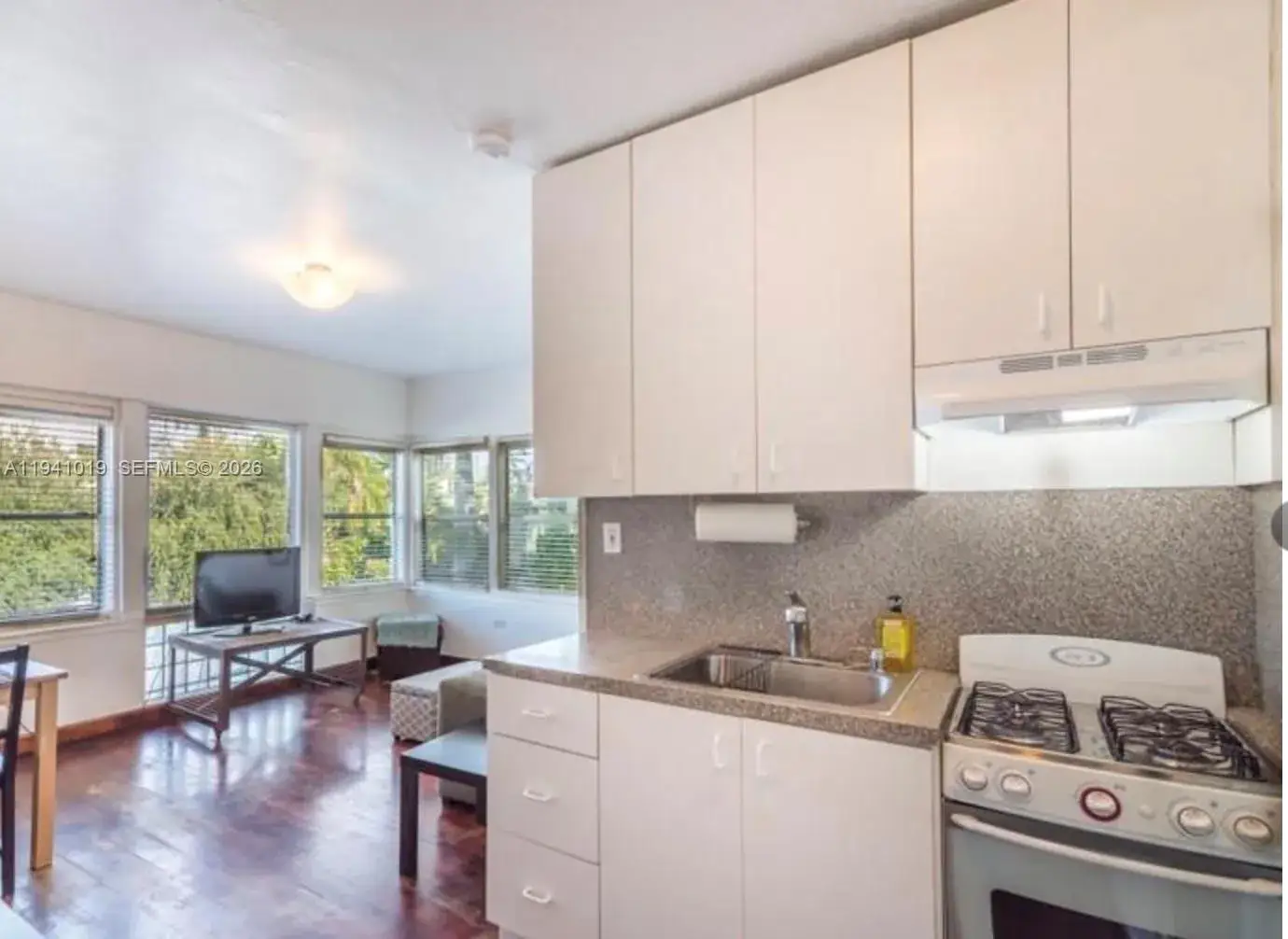 1555 Pennsylvania Ave # 202, Miami Beach FL 33139