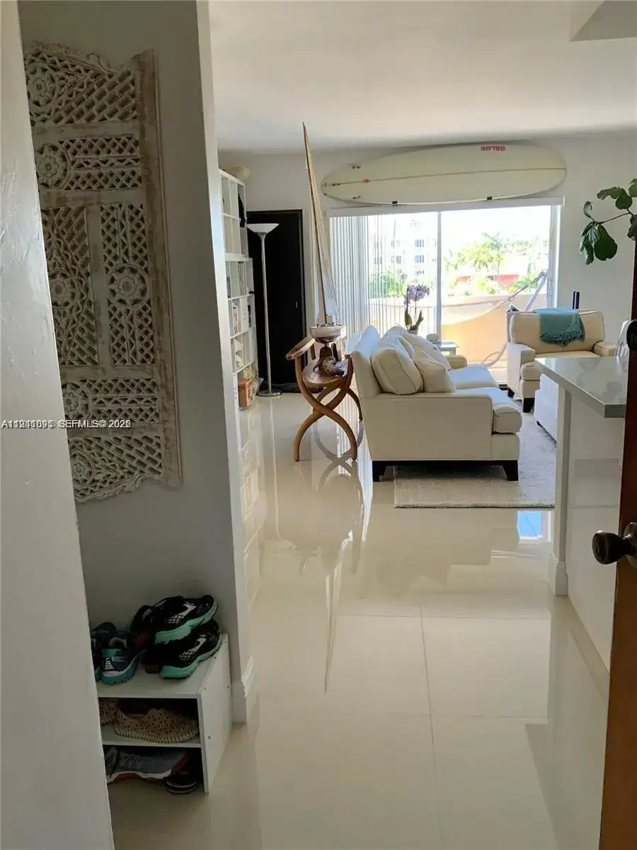 8400 Byron Ave # 4F, Miami Beach FL 33141 photo 4